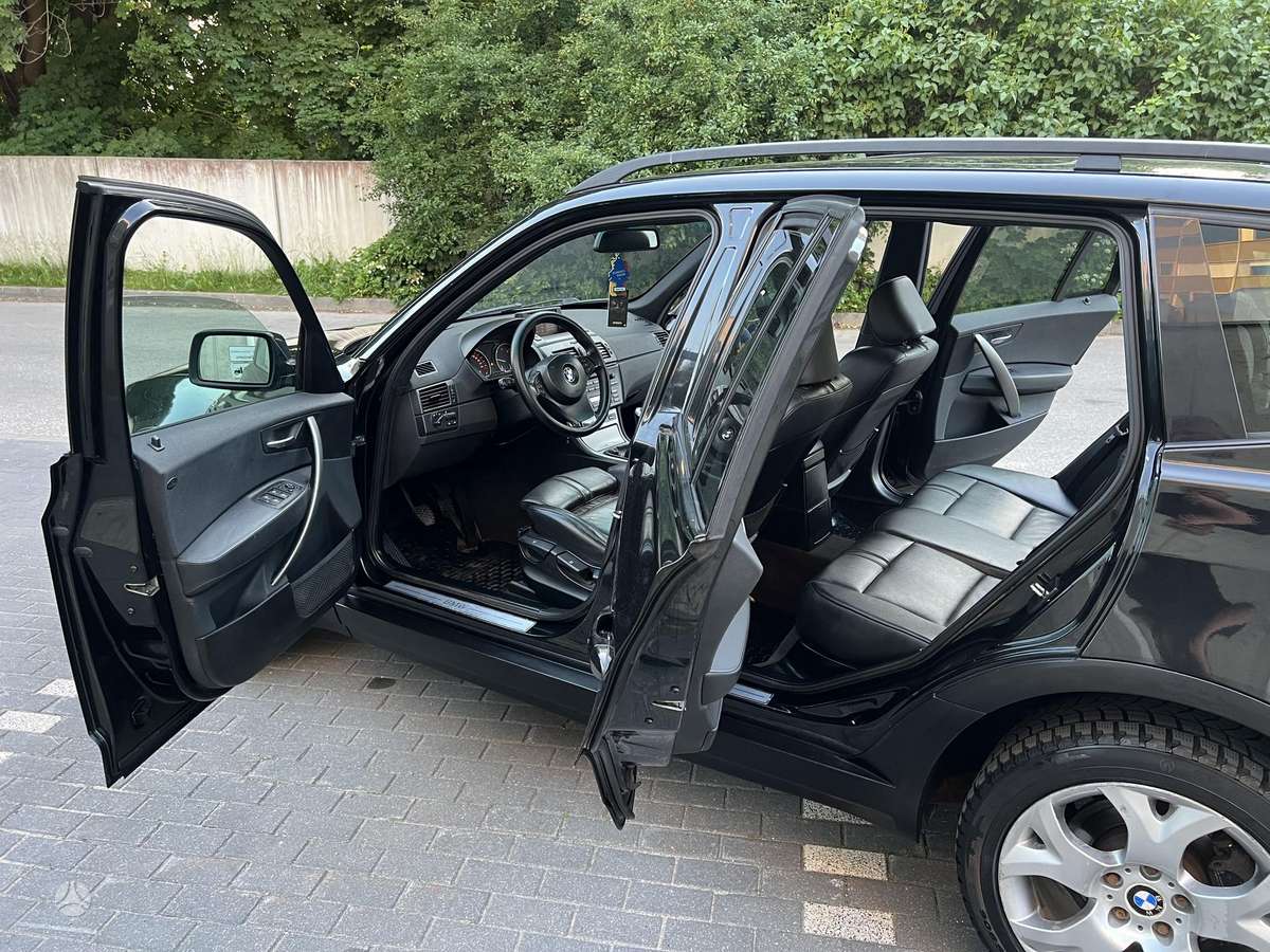 BMW X3, 2.0 l., off-road / crossover