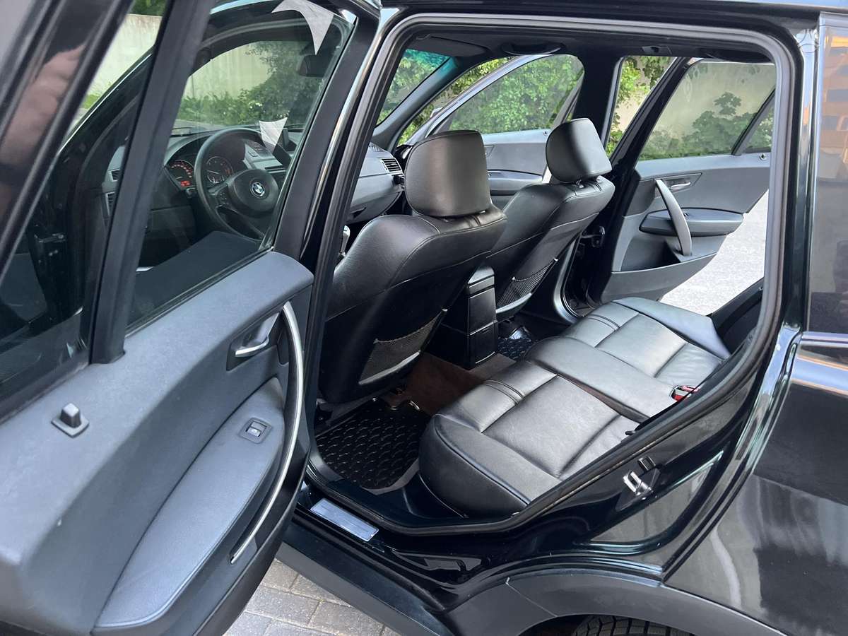 BMW X3, 2.0 l., off-road / crossover