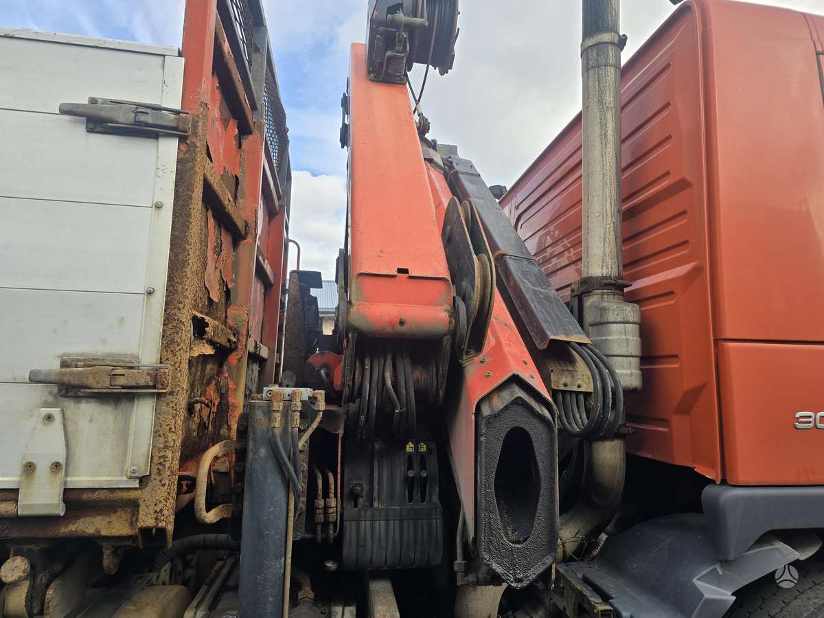 Volvo FM9, dumpers with crane