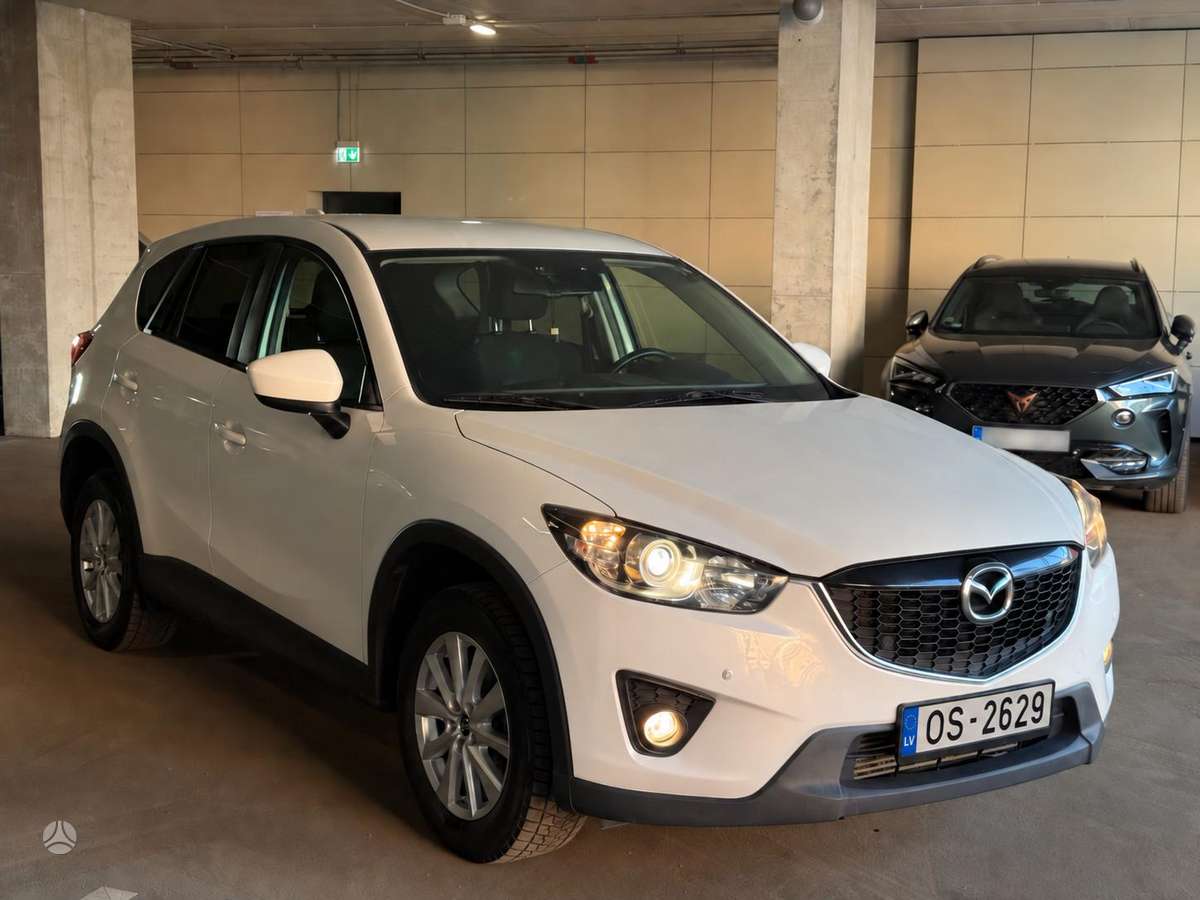 Mazda CX-5, 2.2 l., off-road / crossover