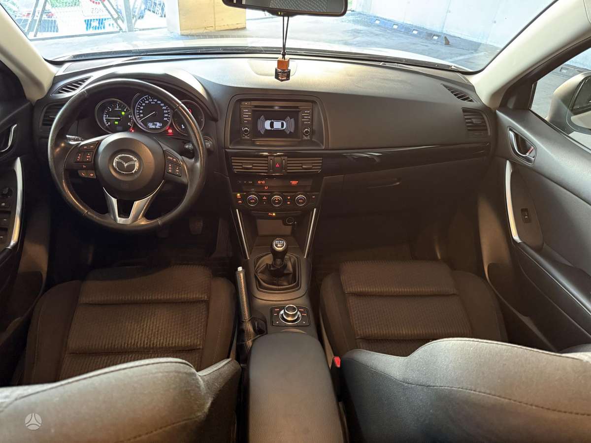 Mazda CX-5, 2.2 l., off-road / crossover