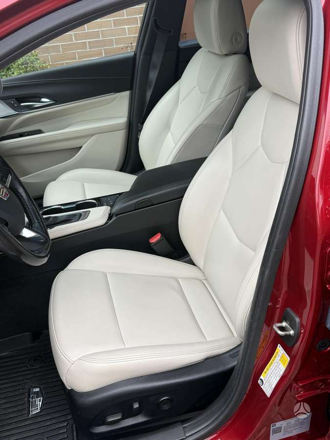 Cadillac CT4, 2.0 l., Седан