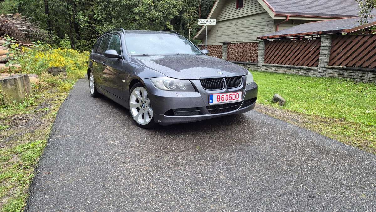 BMW 330, 3.0 l., universalas
