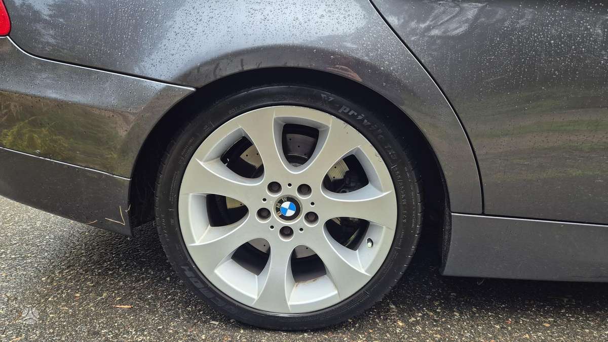 BMW 330, 3.0 l., wagon