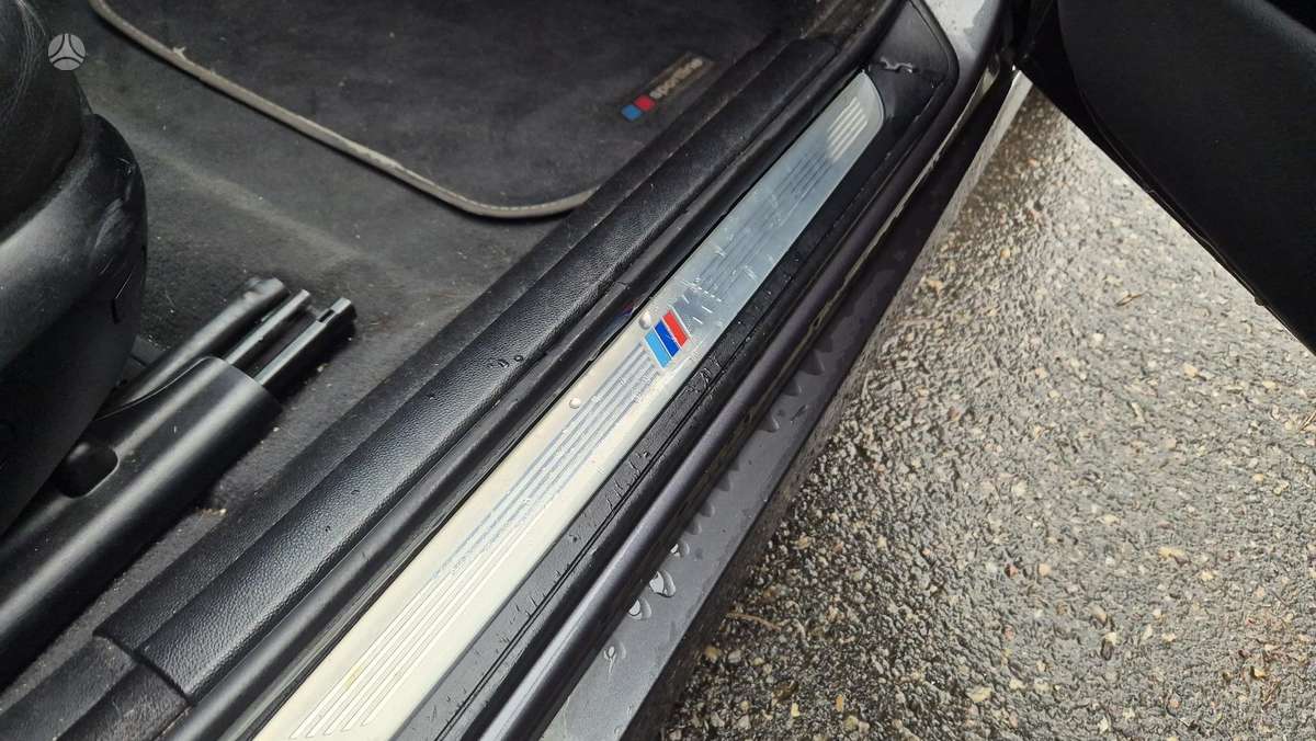 BMW 330, 3.0 l., wagon