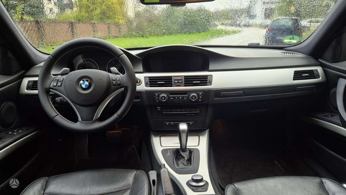 BMW 330, 3.0 l., universalas