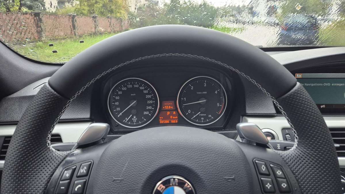 BMW 330, 3.0 l., wagon