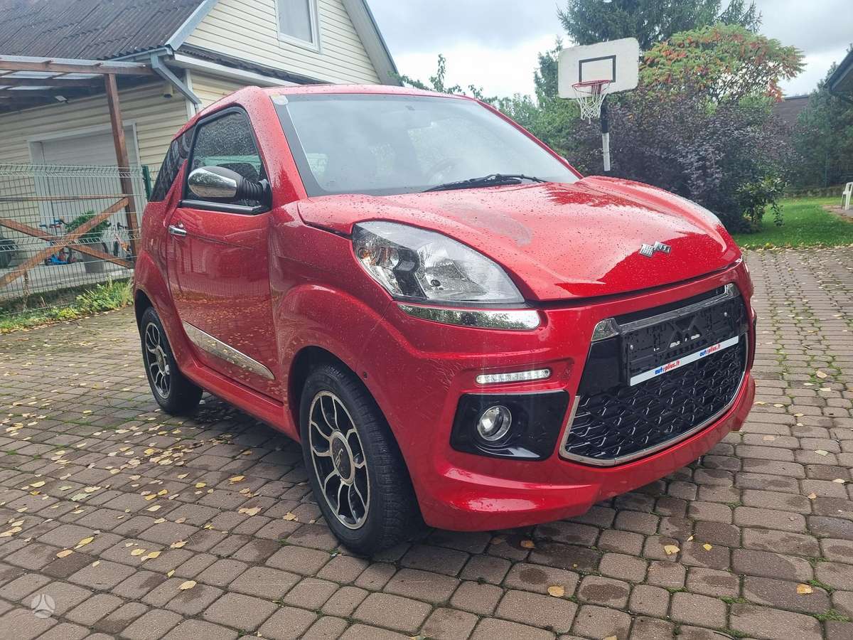 Ligier JS50, 0.5 l., hatchback