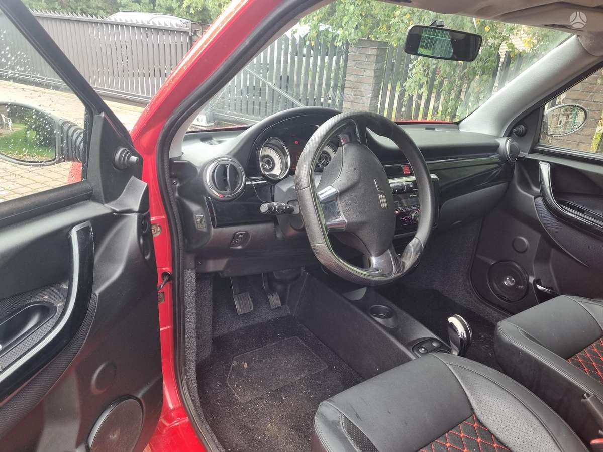 Ligier JS50, 0.5 l., hatchback