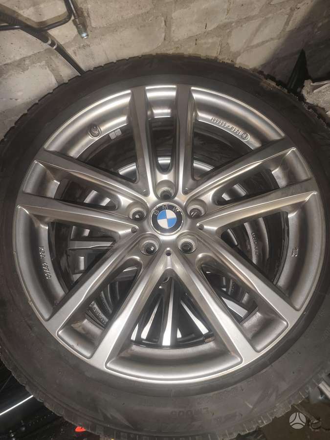 BMW 5, lengvojo lydinio, R18