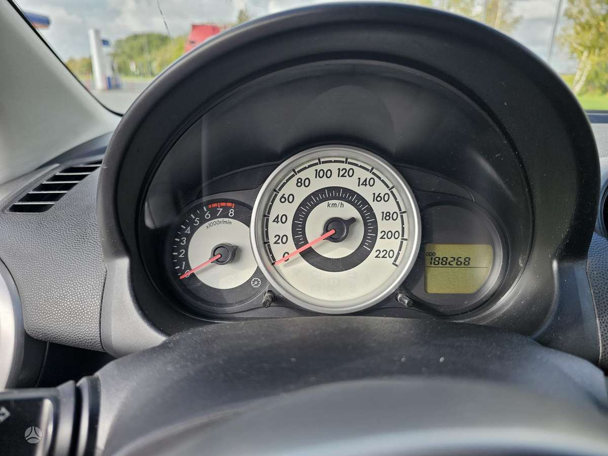 Mazda 2, 1.4 l., Хэтчбек