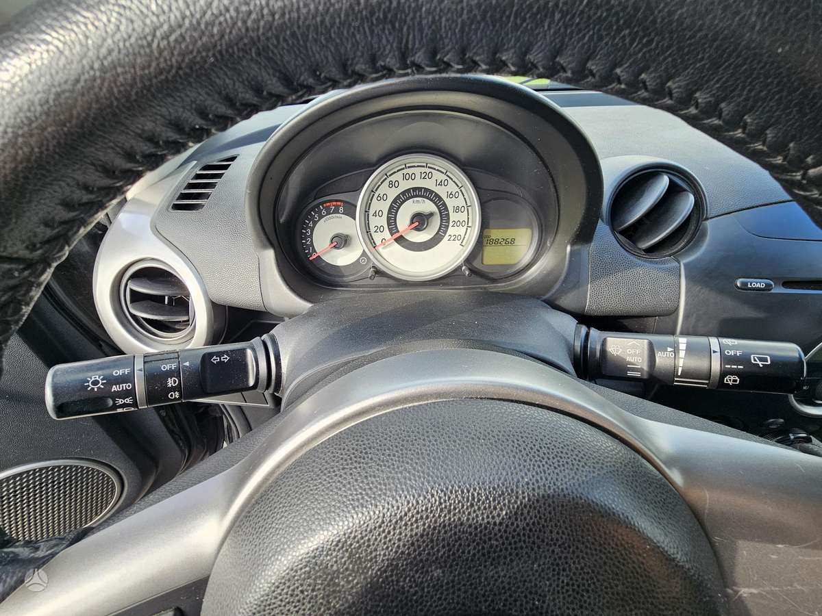 Mazda 2, 1.4 l., Хэтчбек