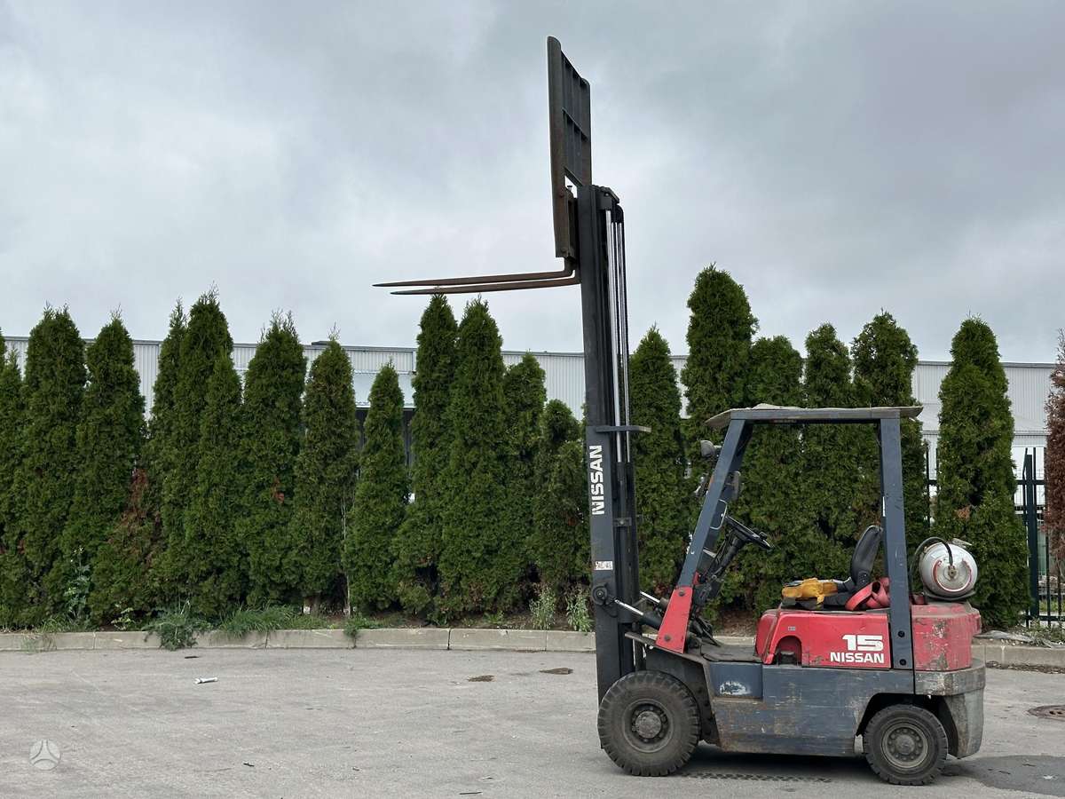 Nissan LRJ-01 A15, forklifts
