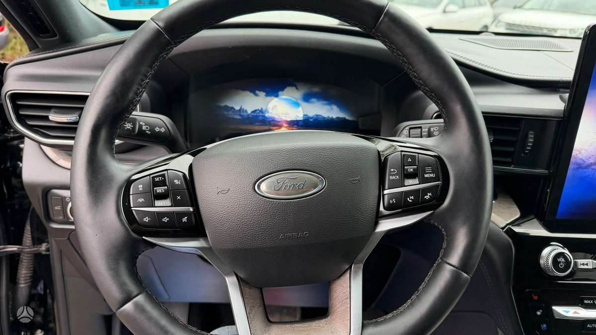 Ford Explorer, 3.0 l., off-road / crossover