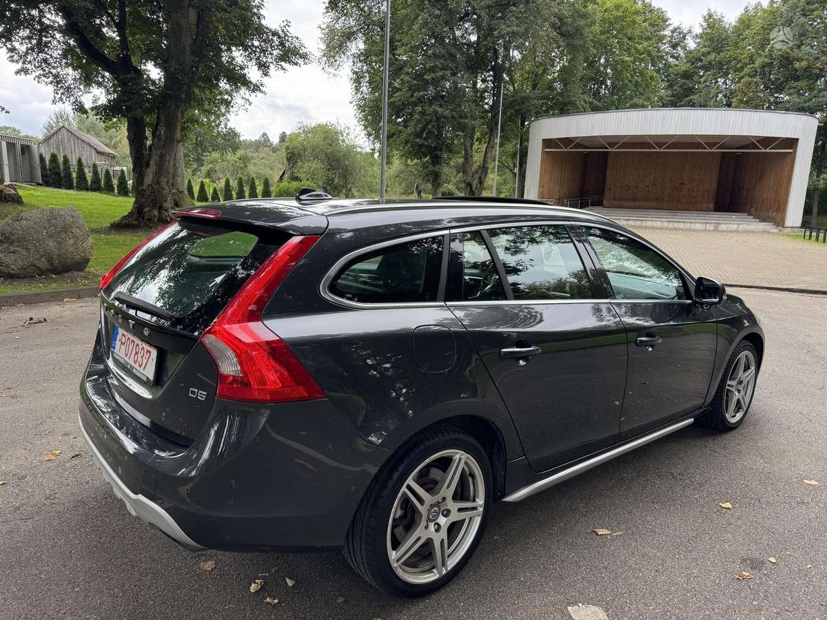 Volvo V60, 2.4 l., wagon
