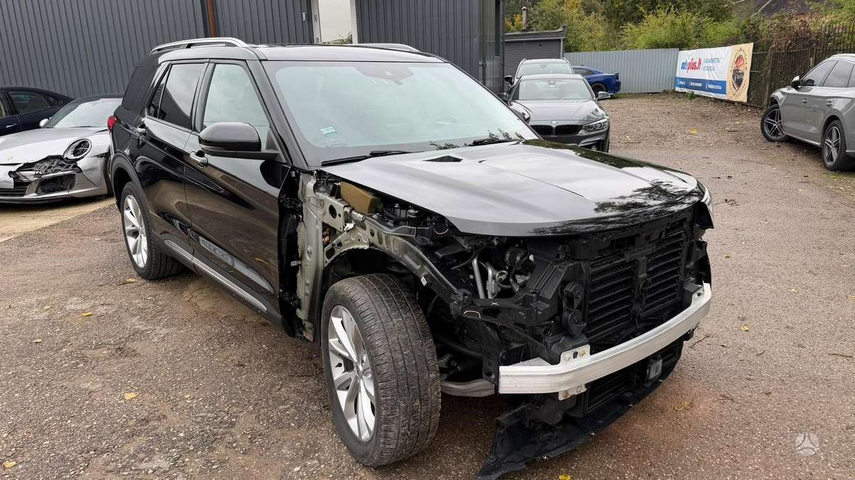 Ford Explorer, 3.0 l., off-road / crossover