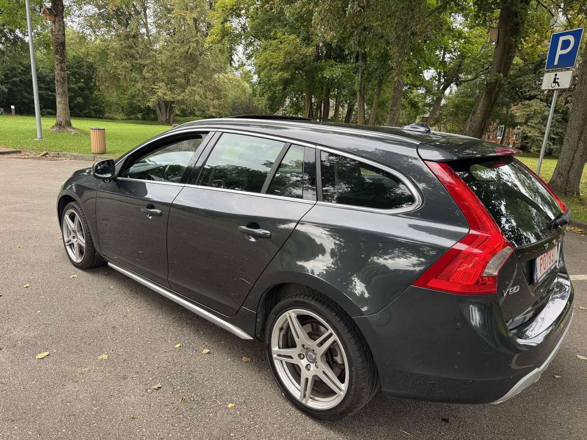 Volvo V60, 2.4 l., wagon