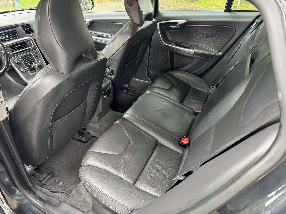 Volvo V60, 2.4 l., Универсал