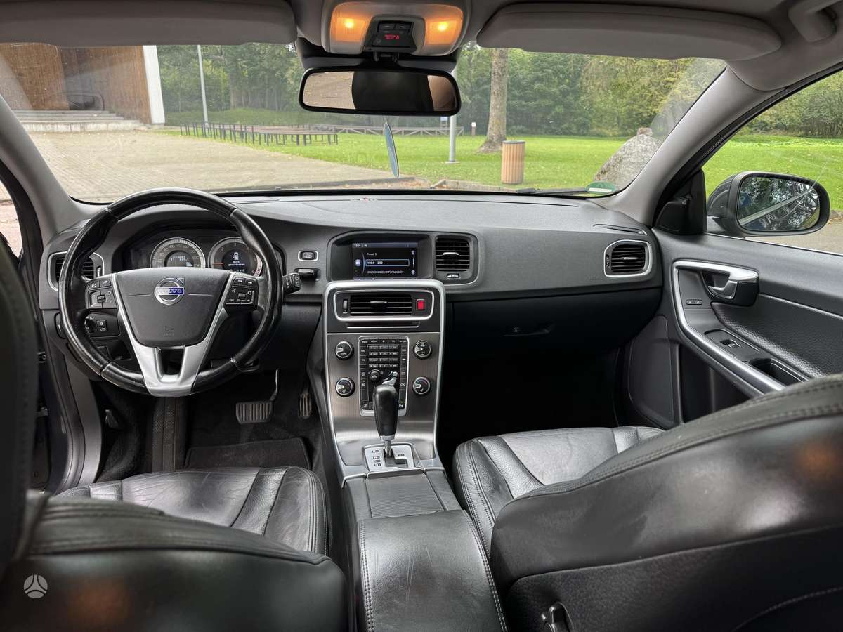 Volvo V60, 2.4 l., Универсал