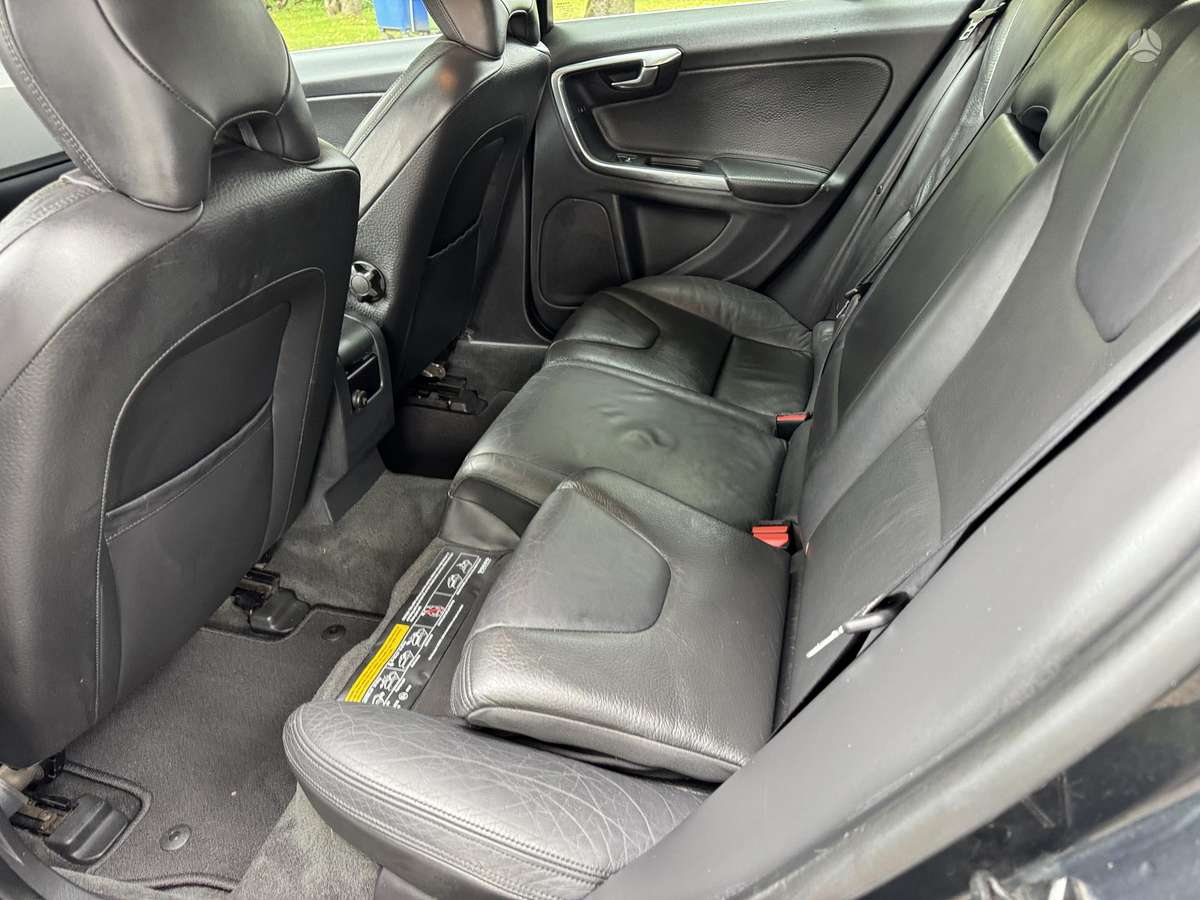 Volvo V60, 2.4 l., Универсал