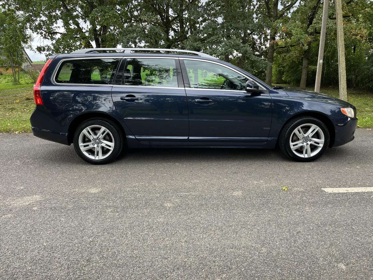 Volvo V70, 2.0 l., wagon