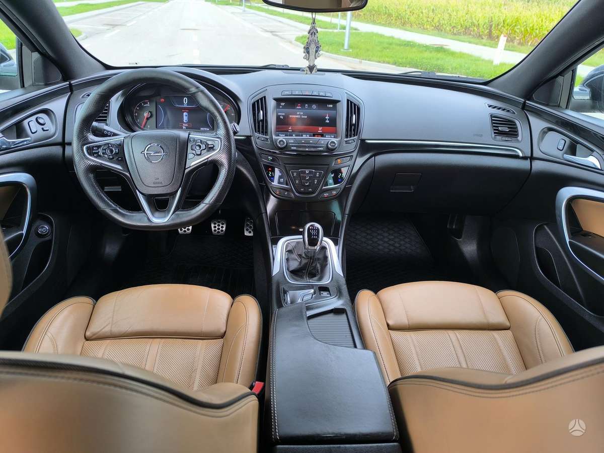 Opel Insignia 2014 — photo 9