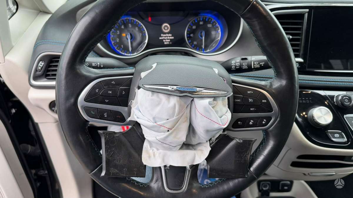 Chrysler Pacifica, 3.6 l., Минивэн