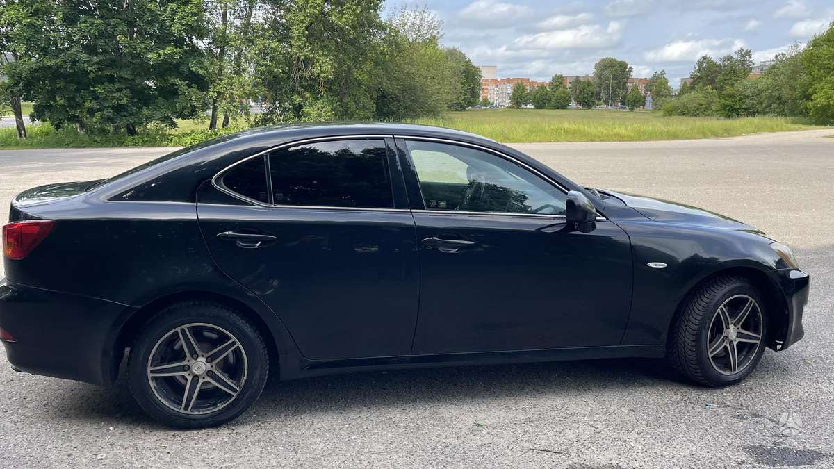 Lexus IS 220, 2.2 l., Седан