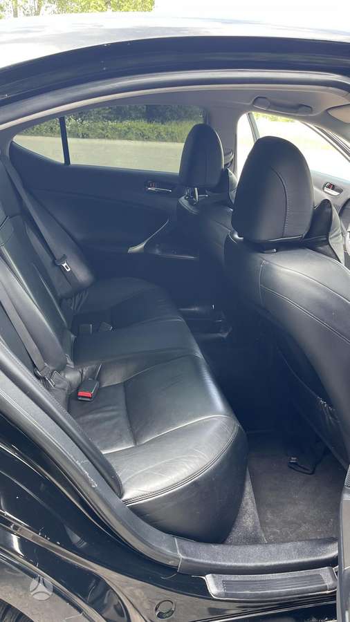 Lexus IS 220, 2.2 l., Седан