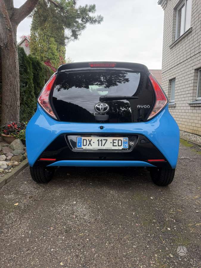 Toyota Aygo, 1.0 l., hatchback