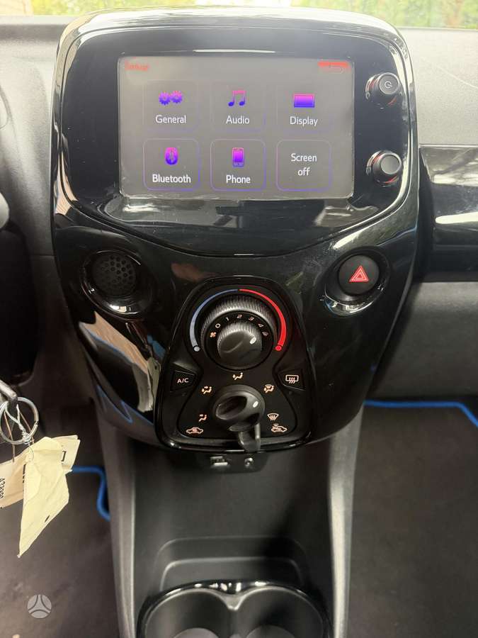 Toyota Aygo, 1.0 l., hatchback