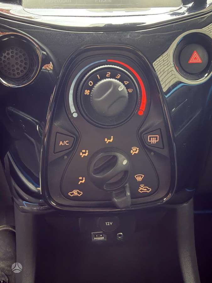 Toyota Aygo, 1.0 l., hatchback