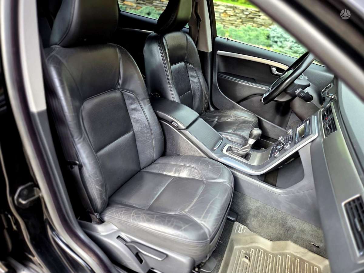 Volvo V70, 2.0 l., Универсал