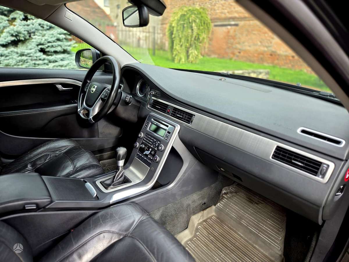 Volvo V70, 2.0 l., Универсал