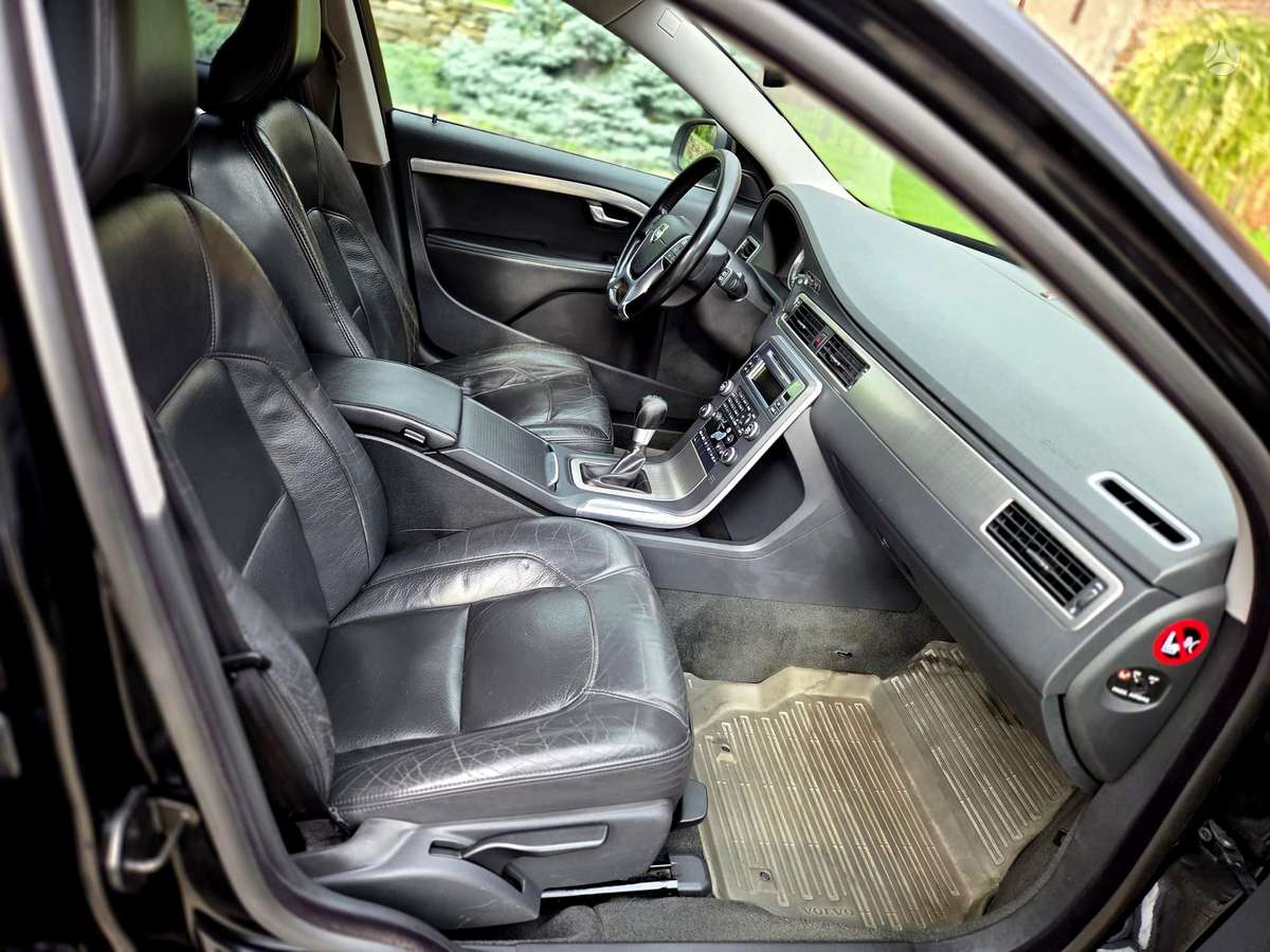 Volvo V70, 2.0 l., Универсал