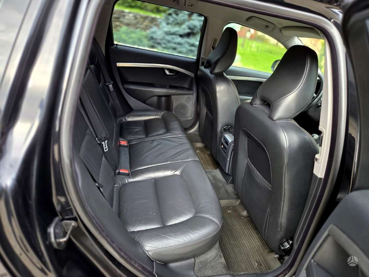 Volvo V70, 2.0 l., Универсал