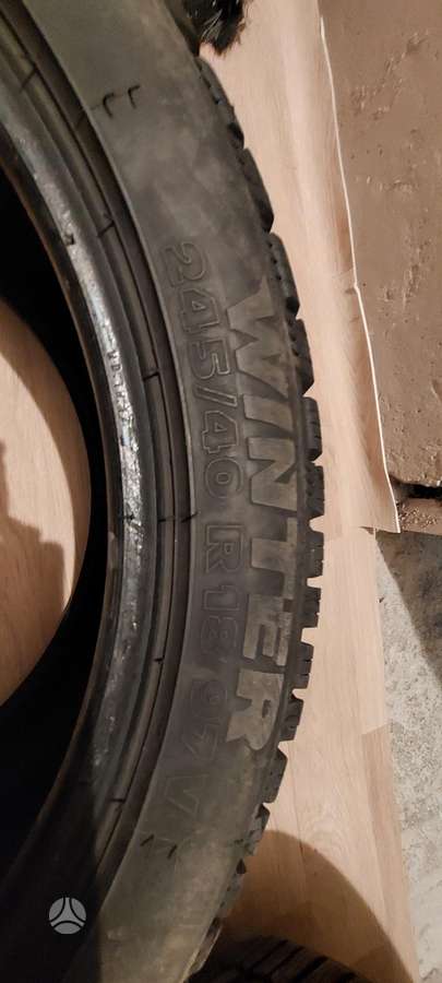 Taurus, всесезонные 245/40 R18