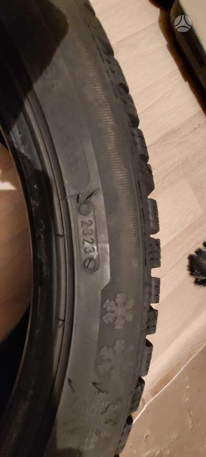 Taurus, всесезонные 245/40 R18