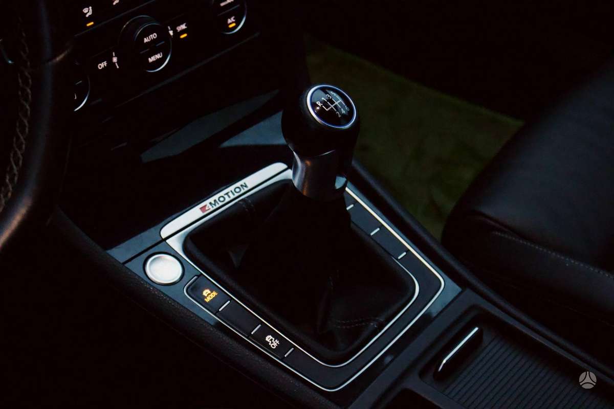 Volkswagen Golf, 2.0 l., hatchback