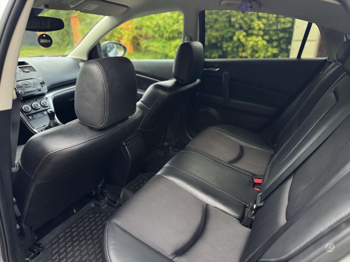 Mazda 6, 2.2 l., Седан