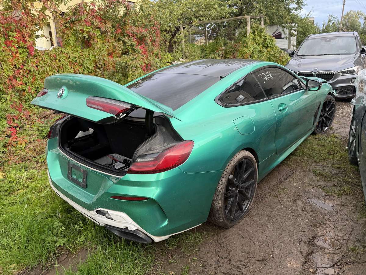 BMW M850, 4.4 l., coupe