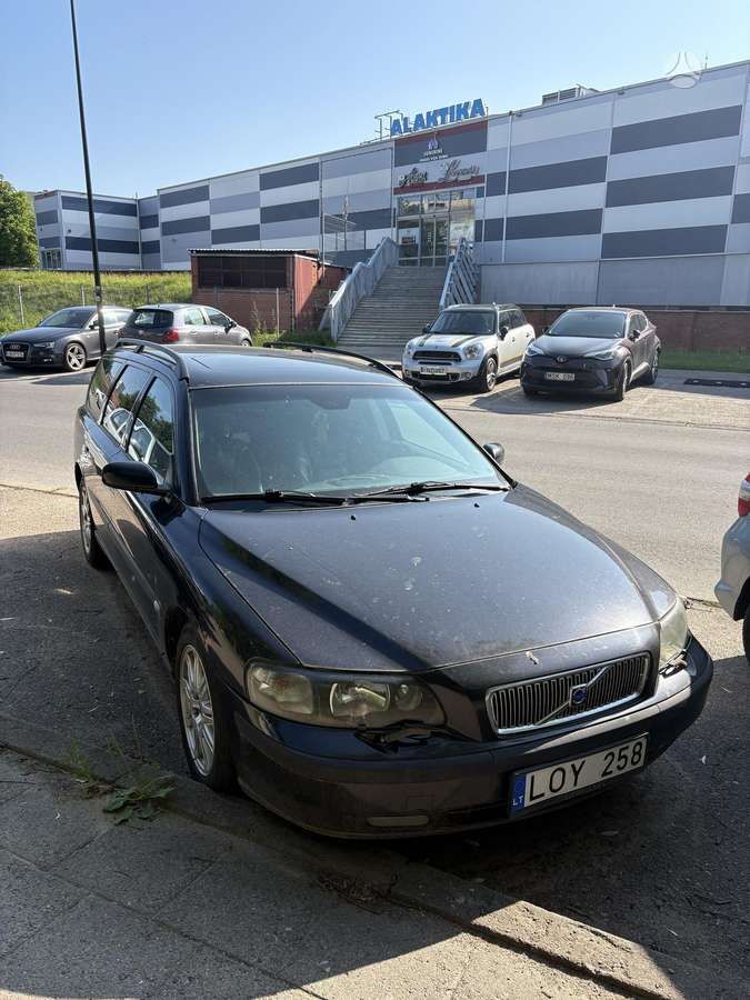 Volvo V70, 2.4 l., wagon