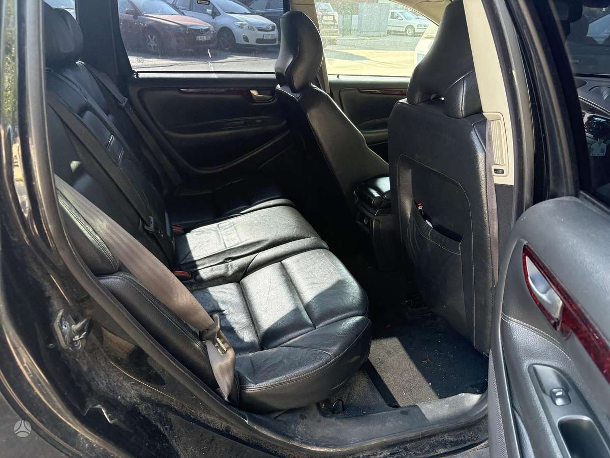 Volvo V70, 2.4 l., universalas