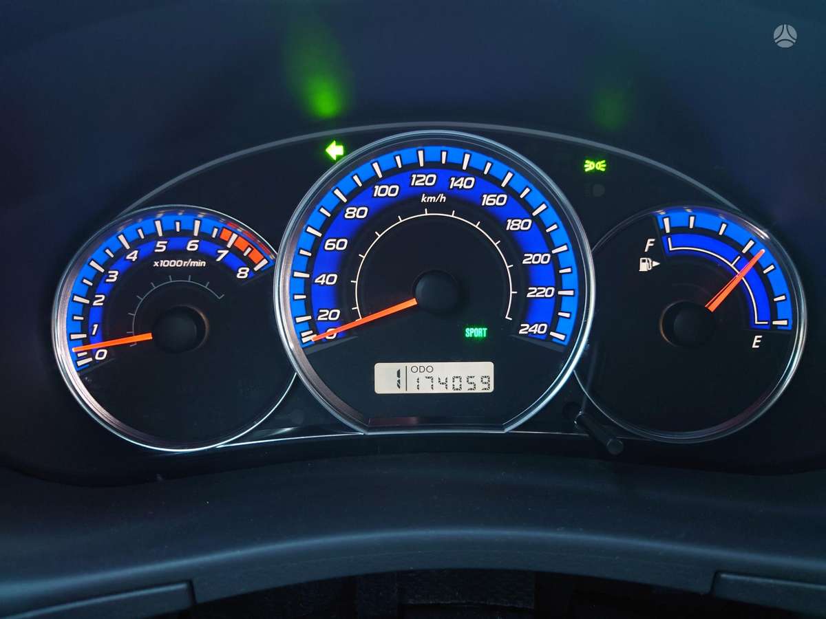 Subaru Forester, 2.0 l., off-road / crossover