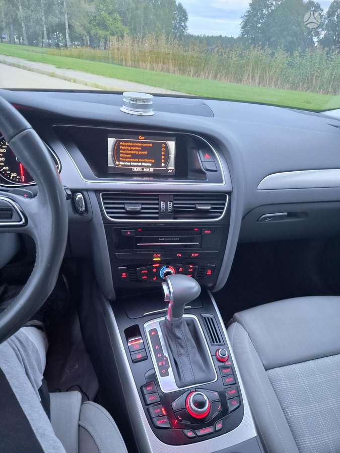Audi A4, 2.0 l., Универсал