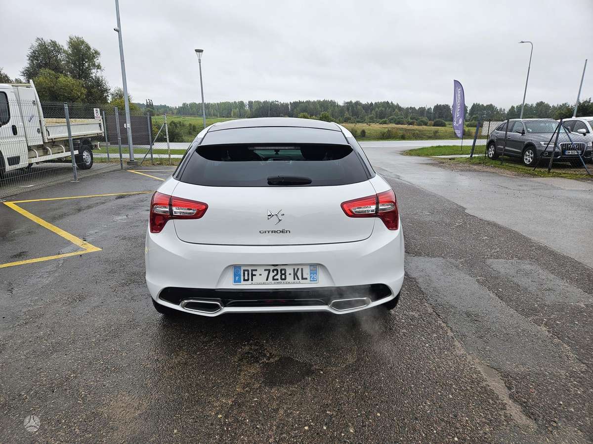 Citroen DS5, 2.0 l., Хэтчбек