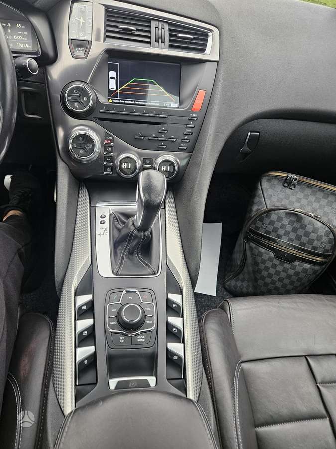 Citroen DS5, 2.0 l., Хэтчбек