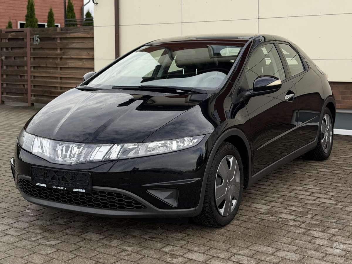 Honda Civic, 1.3 l., hatchback
