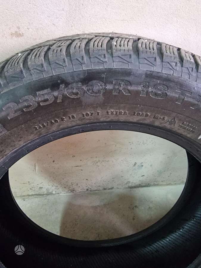 Continental, зимние 235/60 R18