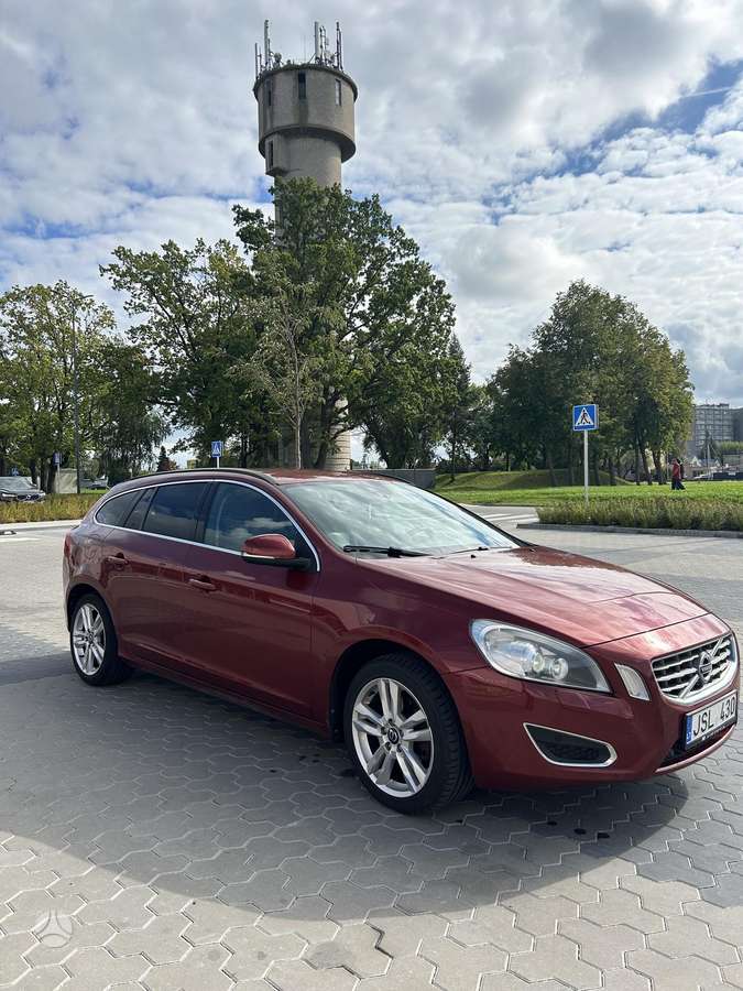 Volvo V60, 2.0 l., universalas